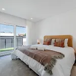 Casa Alzaitun, Azeitao With Heated Pool *