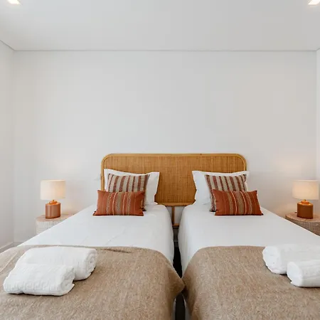 Casa Alzaitun, Azeitao With Heated Pool بيت للعطل *